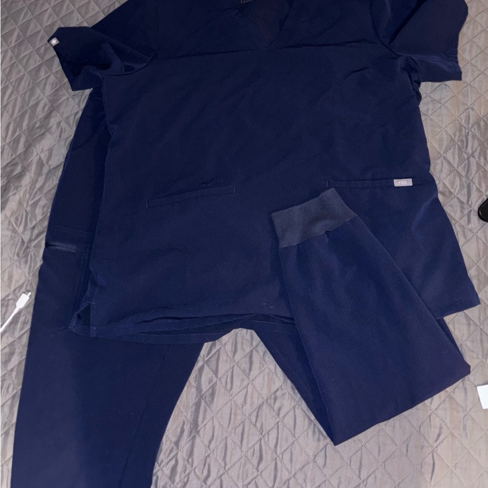 Navy Blue FIGS Scrub Set